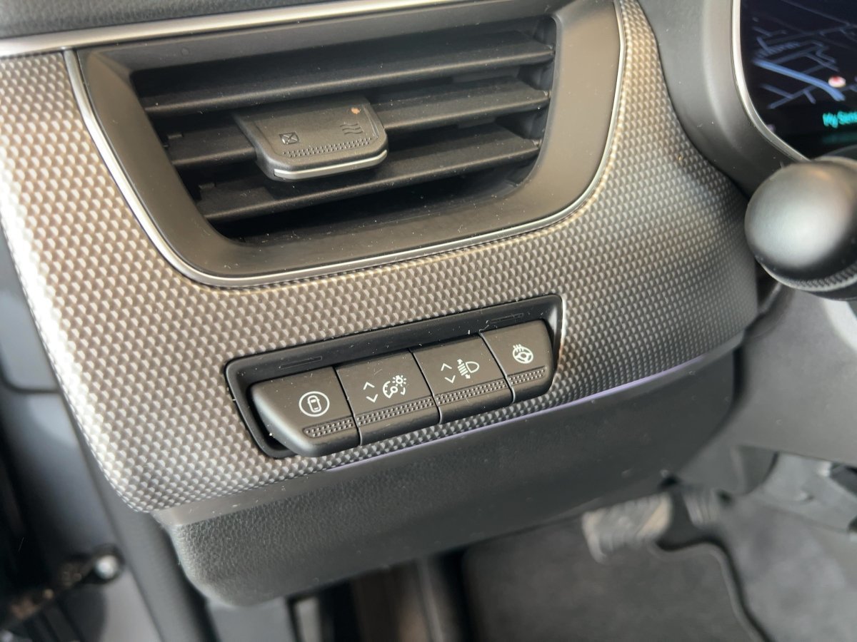 1.3 TCe 140 Mild-Hybrid Techno